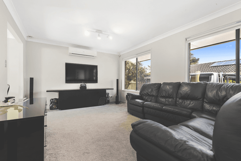 2/15-17 Holmes Avenue, Toukley, NSW 2263