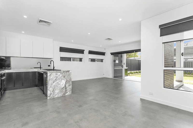 7A Mae Crescent, Panania, NSW 2213