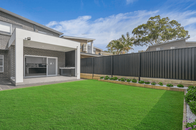 7A Mae Crescent, Panania, NSW 2213