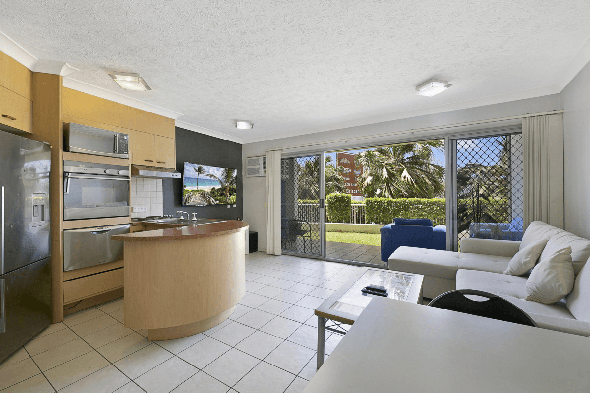 3/106-108 Marine Parade, Southport, QLD 4215