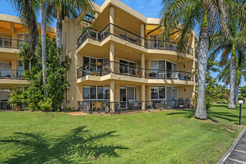 13/41a Broadwater Street, RUNAWAY BAY, QLD 4216