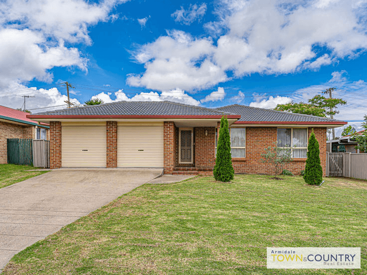 21 Ishbell Drive, ARMIDALE, NSW 2350
