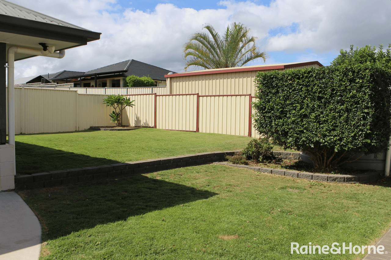 16 Avocado Crescent, KINGAROY, QLD 4610