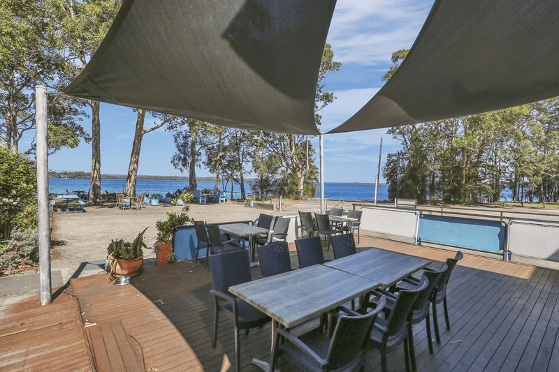 4 Island Point Road, ST GEORGES BASIN, NSW 2540