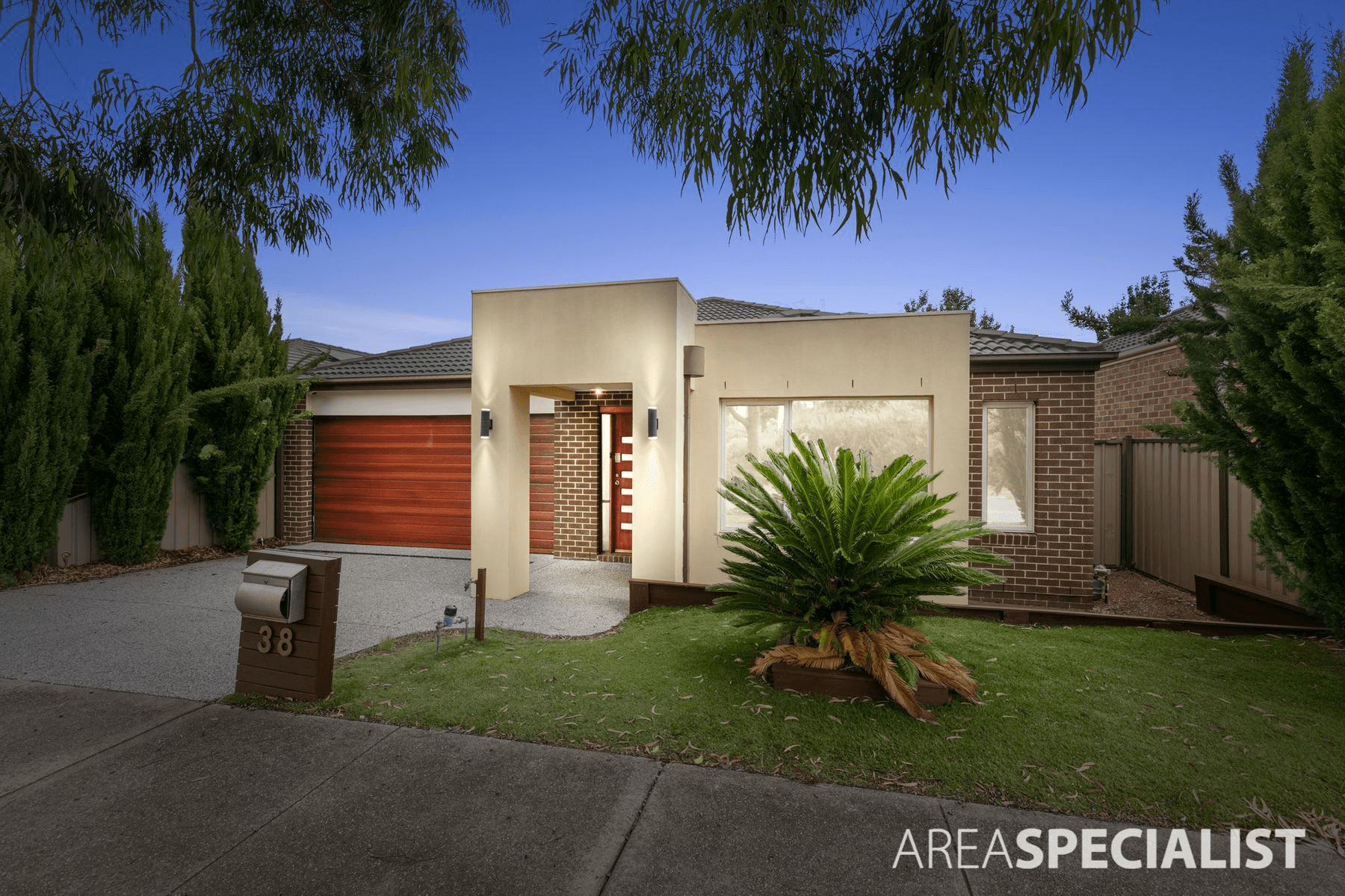 38 Wilkins Crescent, BURNSIDE HEIGHTS, VIC 3023