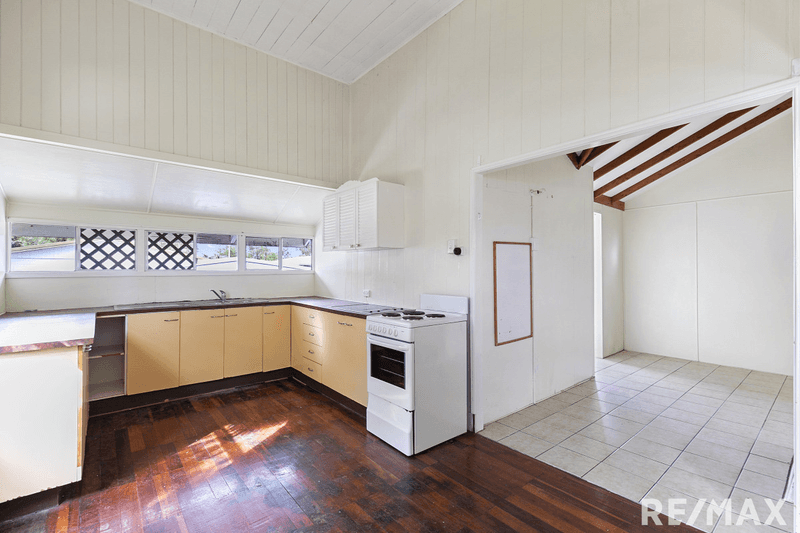 14 Charles Street, Maryborough, QLD 4650