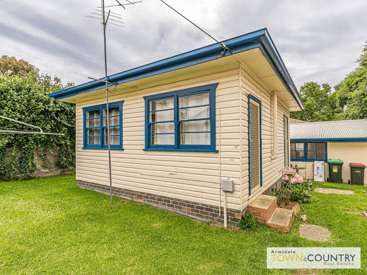 73 Taylor Street, ARMIDALE, NSW 2350