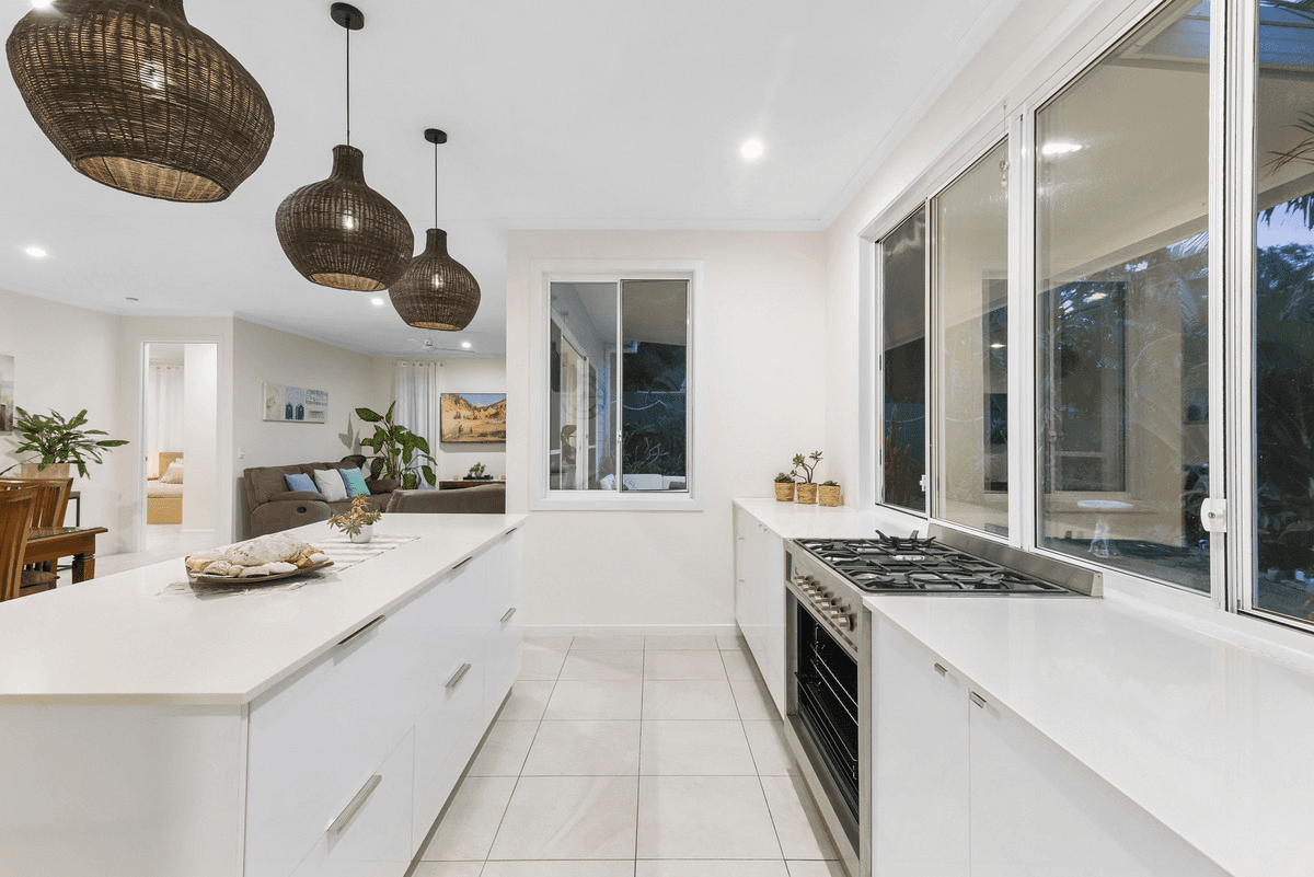 23 Hidden Cove, Tallebudgera, QLD 4228