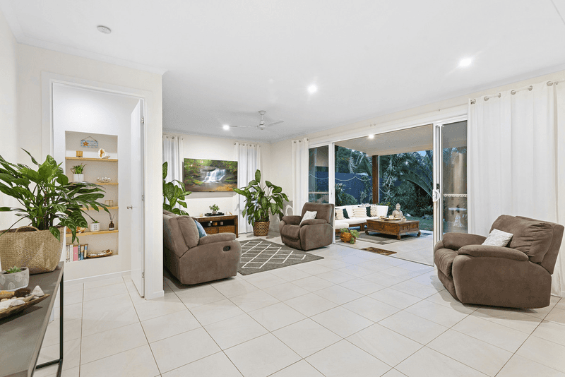 23 Hidden Cove, Tallebudgera, QLD 4228