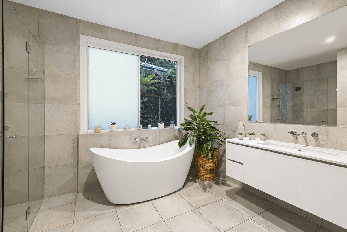 23 Hidden Cove, Tallebudgera, QLD 4228