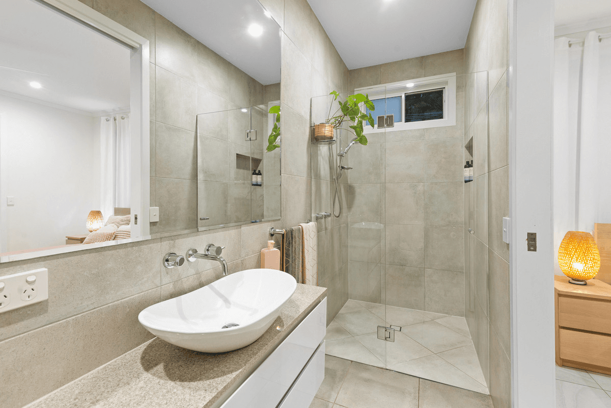 23 Hidden Cove, Tallebudgera, QLD 4228