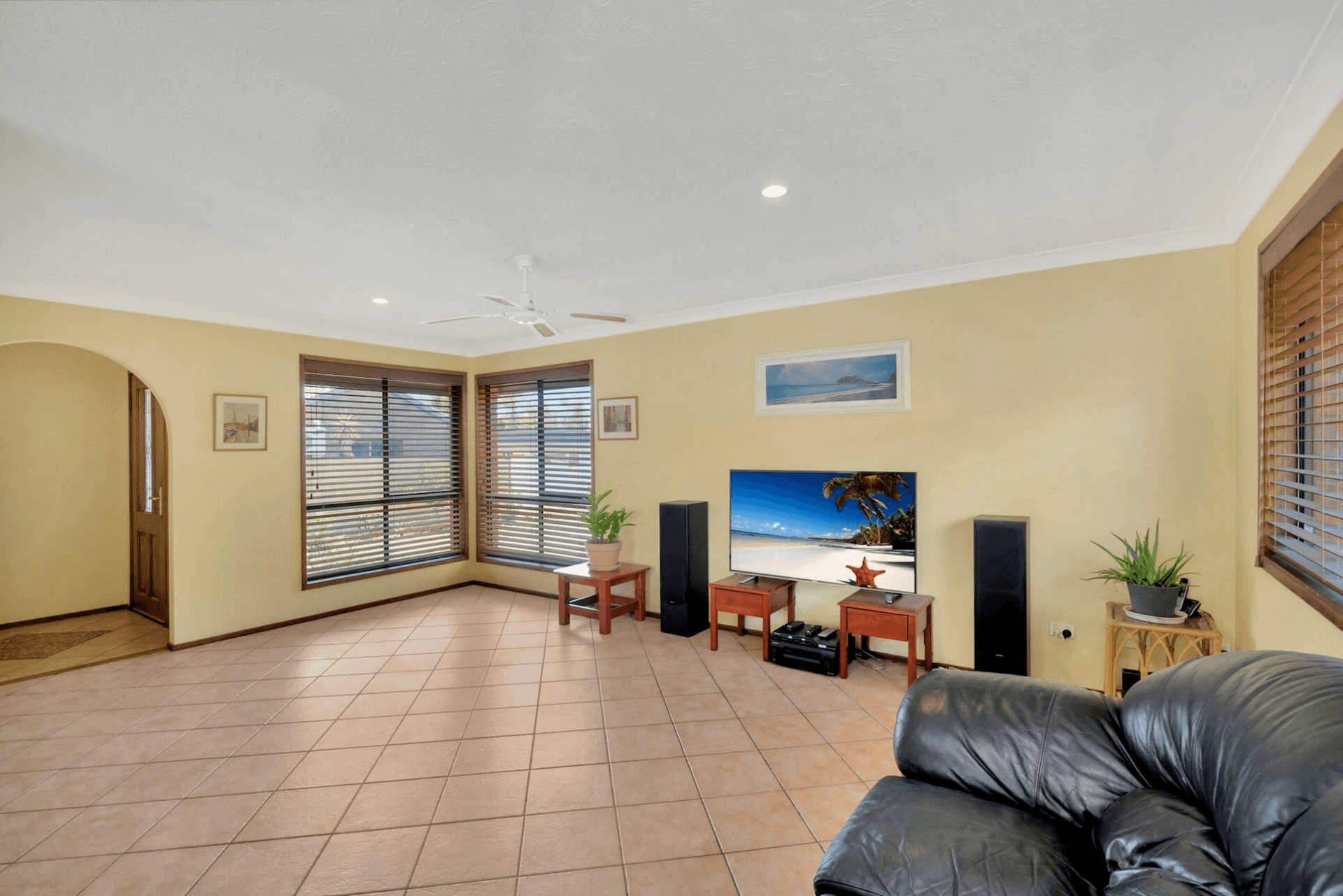 13 Treeview Drive, Burleigh Waters, QLD 4220