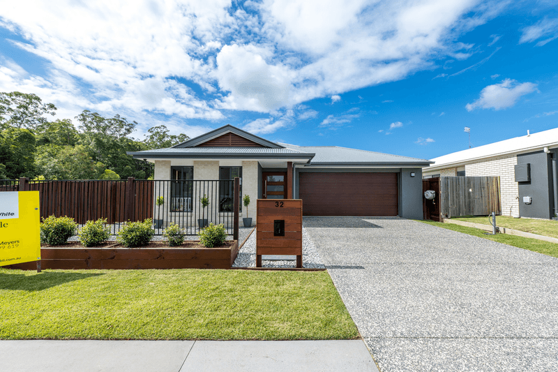 32 Jacana Avenue, BLI BLI, QLD 4560