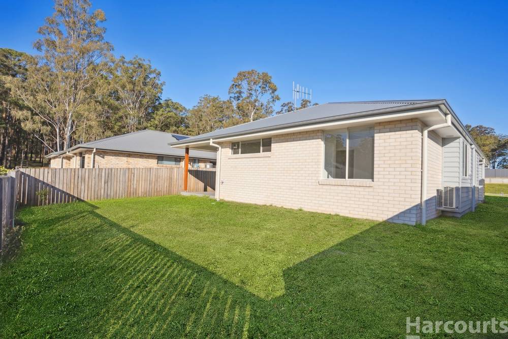 31 Strathallan Terrace, Thrumster, NSW 2444