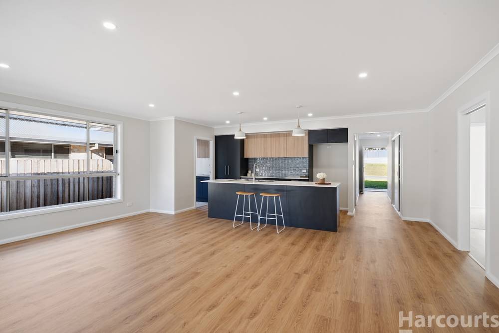 31 Strathallan Terrace, Thrumster, NSW 2444