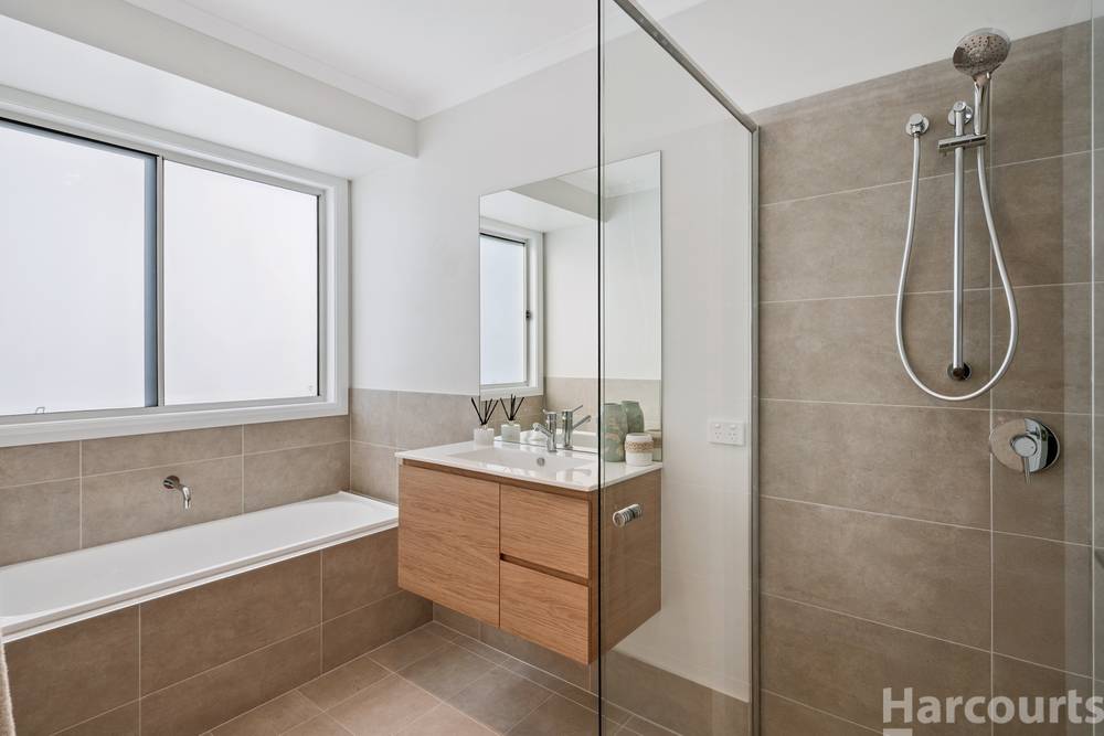 31 Strathallan Terrace, Thrumster, NSW 2444
