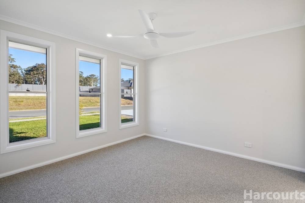 31 Strathallan Terrace, Thrumster, NSW 2444