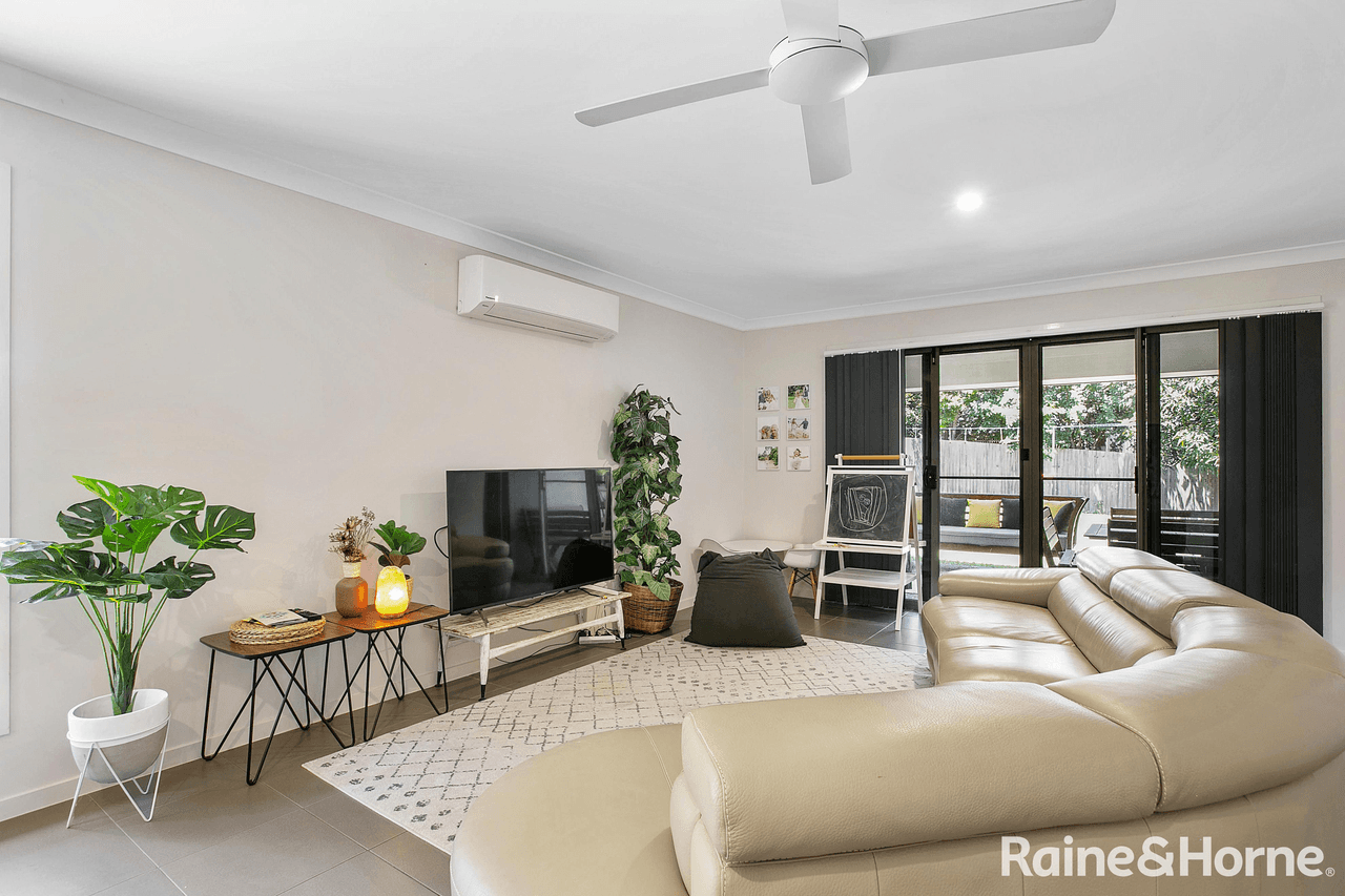 2 Victoria Street, COORAN, QLD 4569