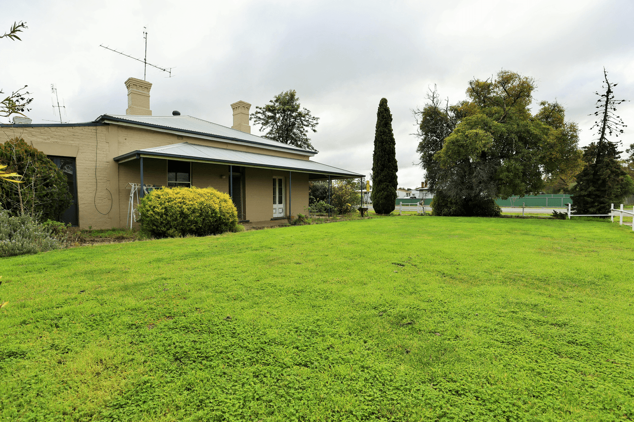 120 High Street, CHARLTON, VIC 3525