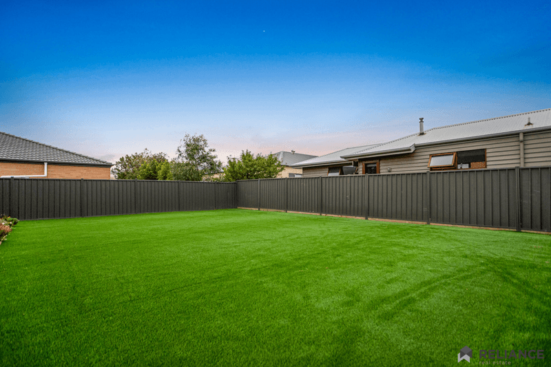 21 Balcombe Drive, Manor Lakes, VIC 3024