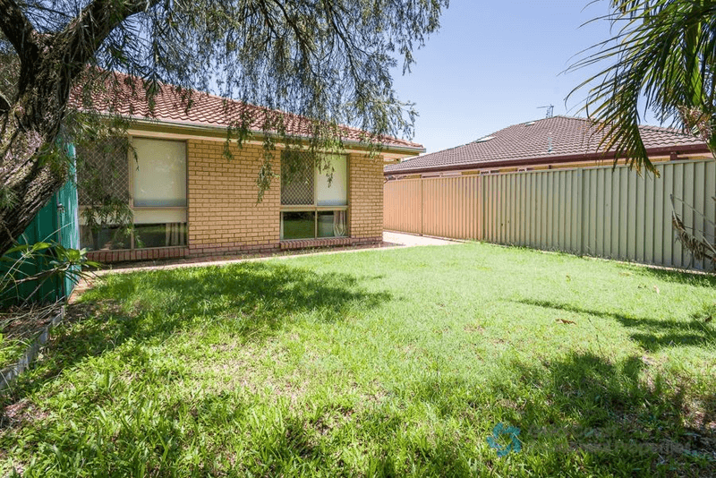 1/17 Coventry Court, LABRADOR, QLD 4215