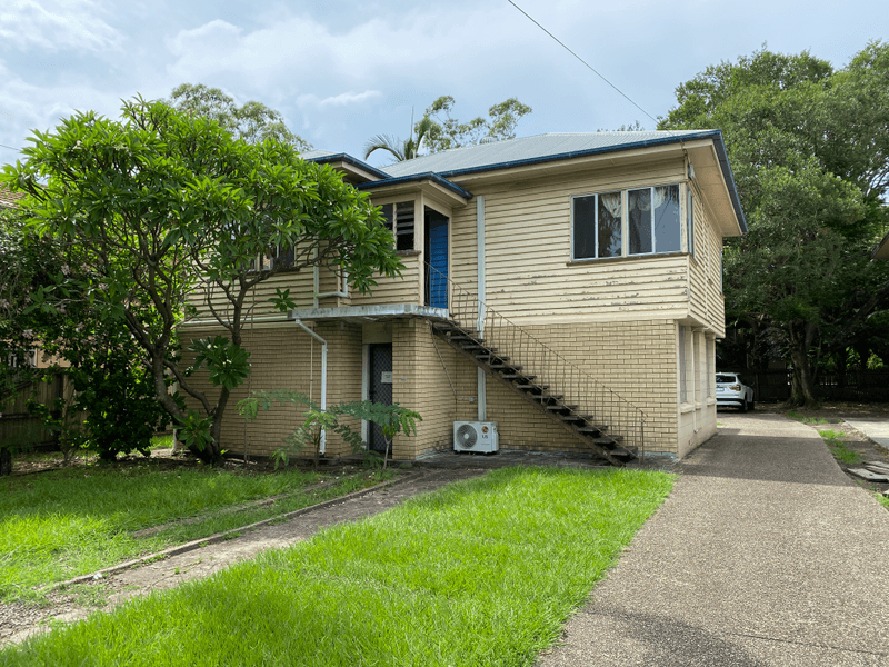 246 Sir Fred Schonell Drive, ST LUCIA, QLD 4067