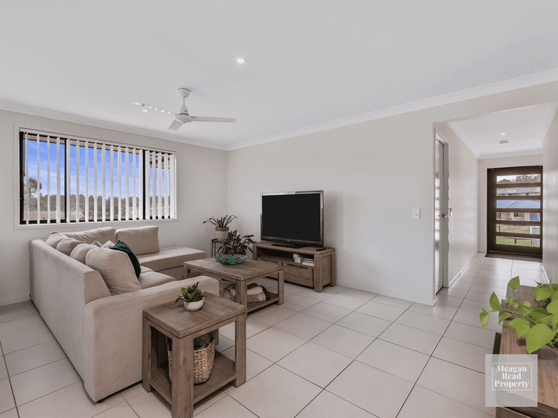 47 Tutin Crescent, WOODHILL, QLD 4285