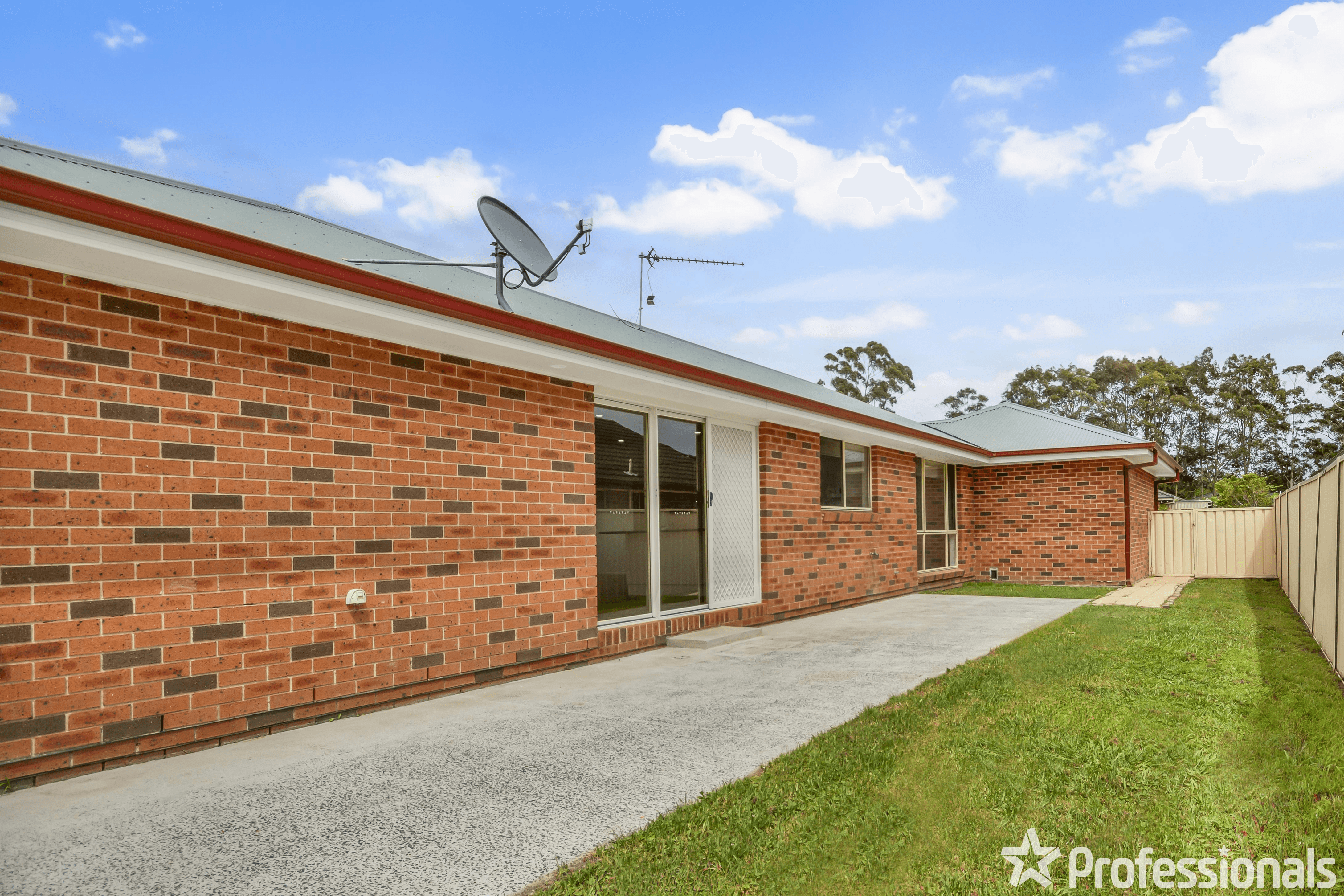 13 Kardella Avenue, NOWRA, NSW 2541