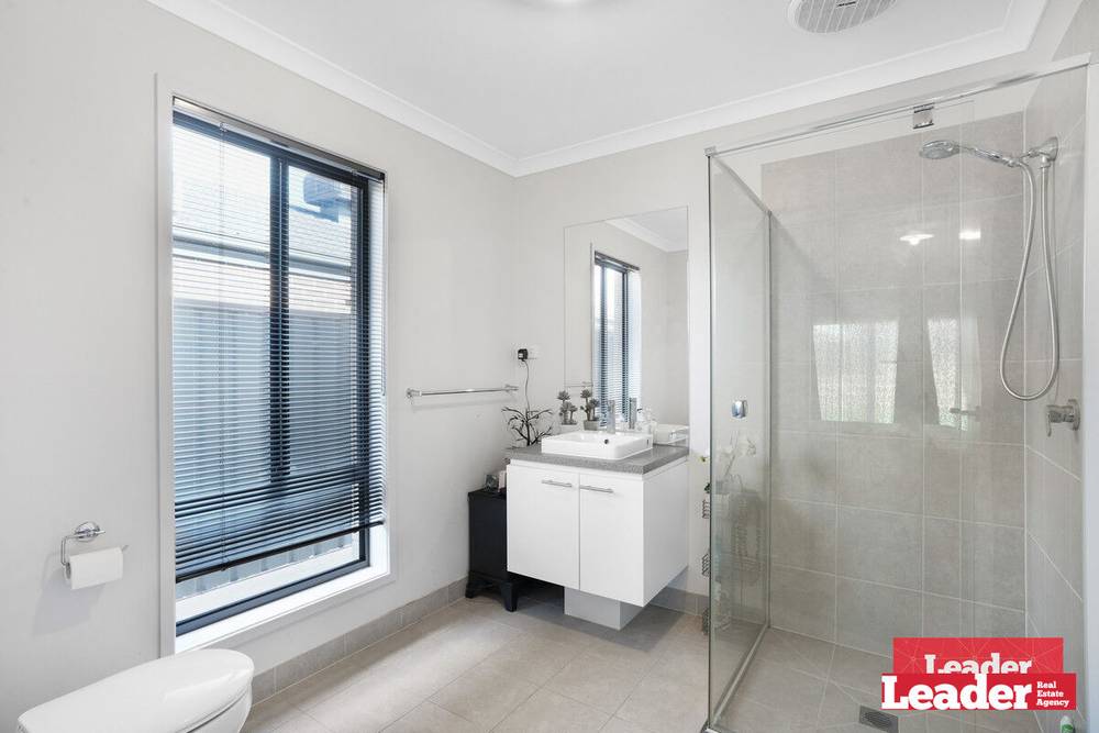 7 Whispering Circuit, Kilmore, VIC 3764