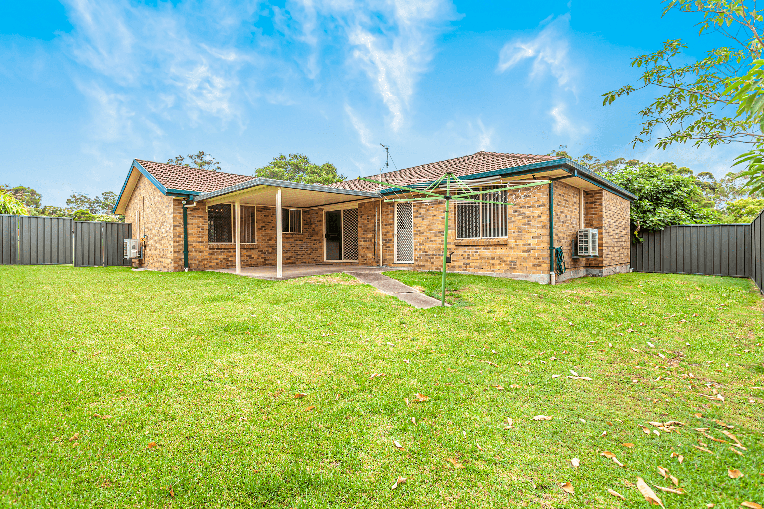 8 Creighton Drive, MEDOWIE, NSW 2318