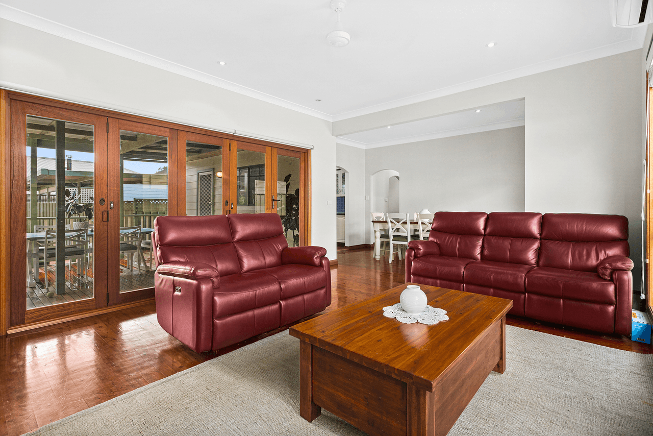 28 Timbs Road, OAK FLATS, NSW 2529