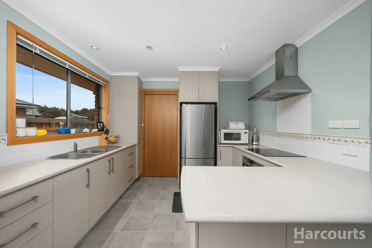 11 Parsonage Place, ROKEBY, TAS 7019