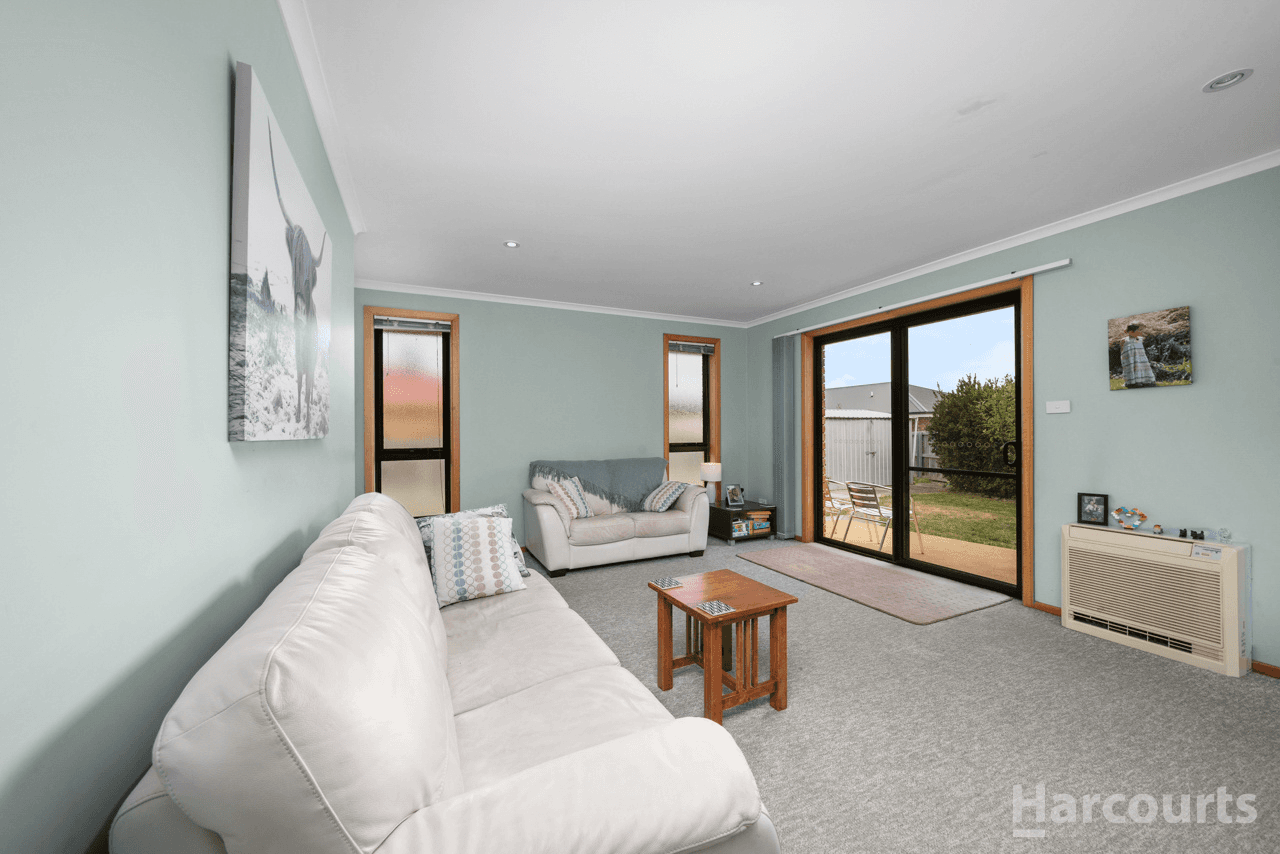 11 Parsonage Place, ROKEBY, TAS 7019