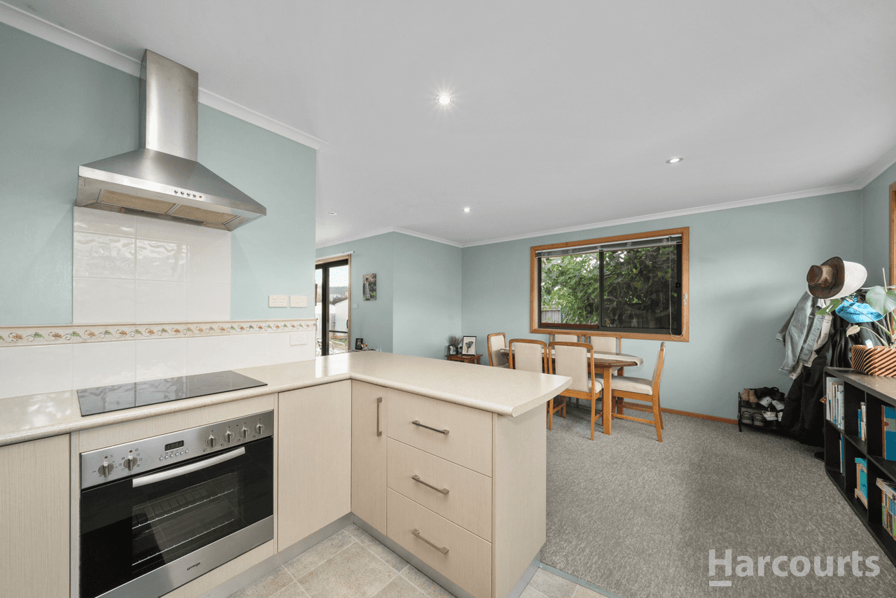 11 Parsonage Place, ROKEBY, TAS 7019