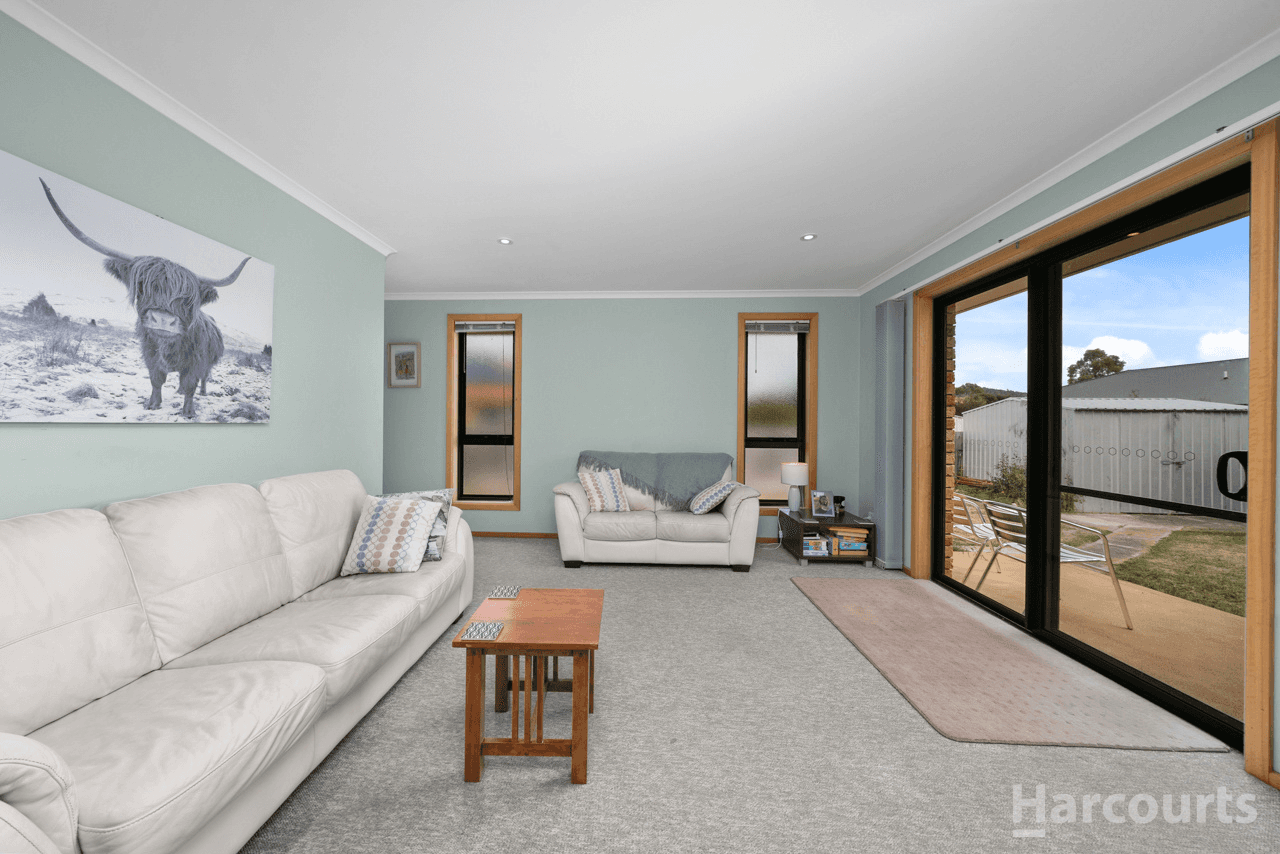 11 Parsonage Place, ROKEBY, TAS 7019