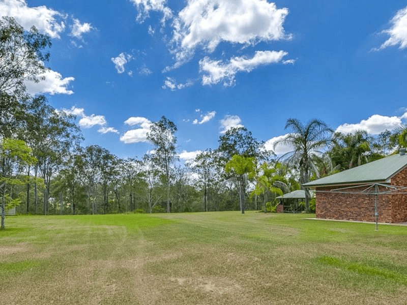 16-28 Reggie Drive, GREENBANK, QLD 4124