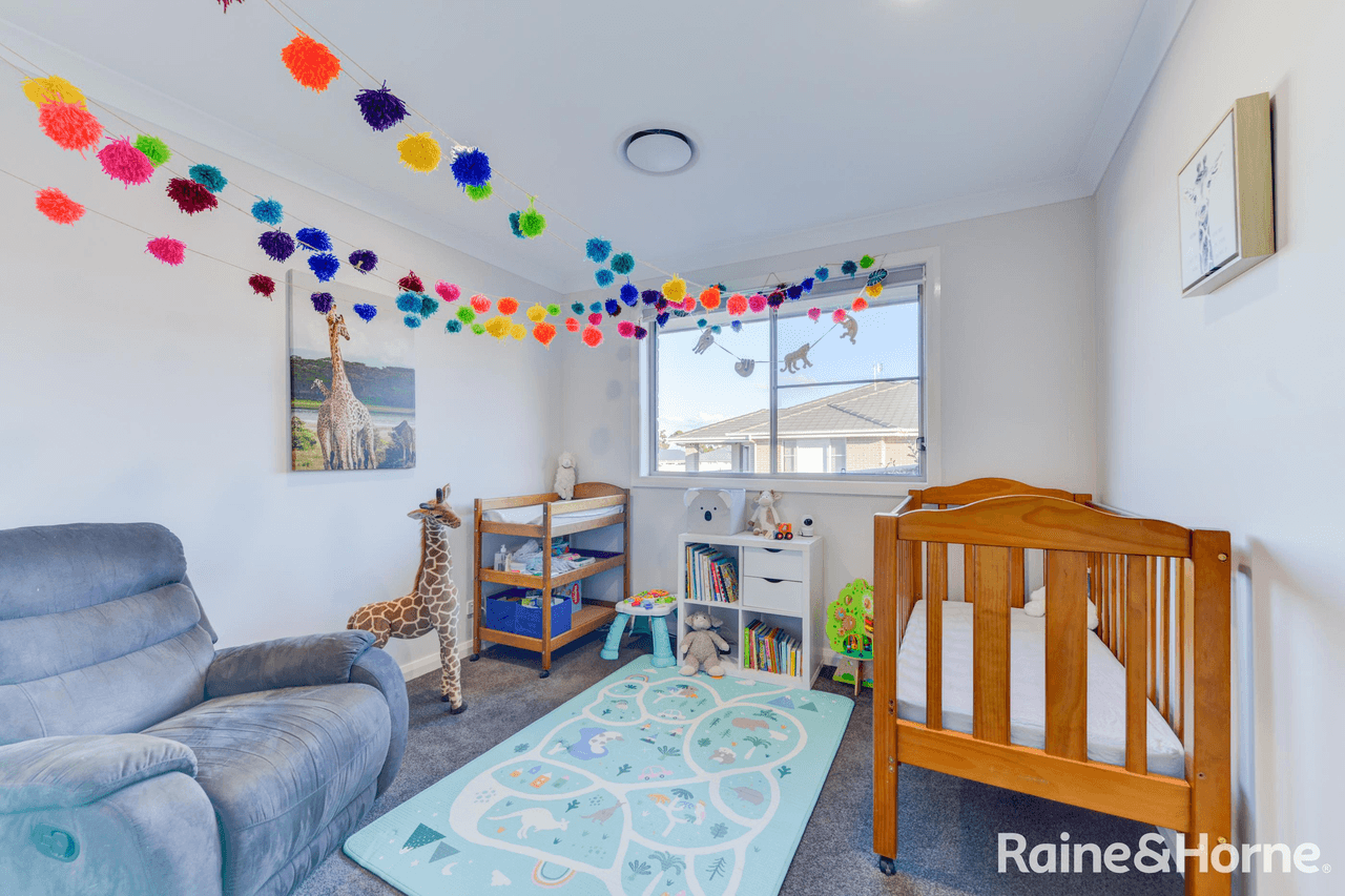 8 Mustang Close, TAMWORTH, NSW 2340