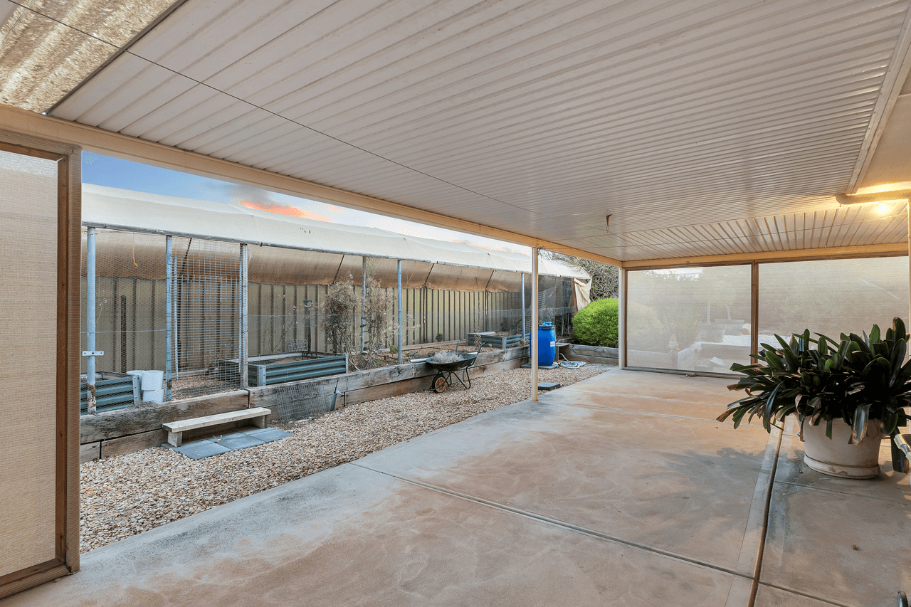 12 Higgins Road, ANGLE VALE, SA 5117