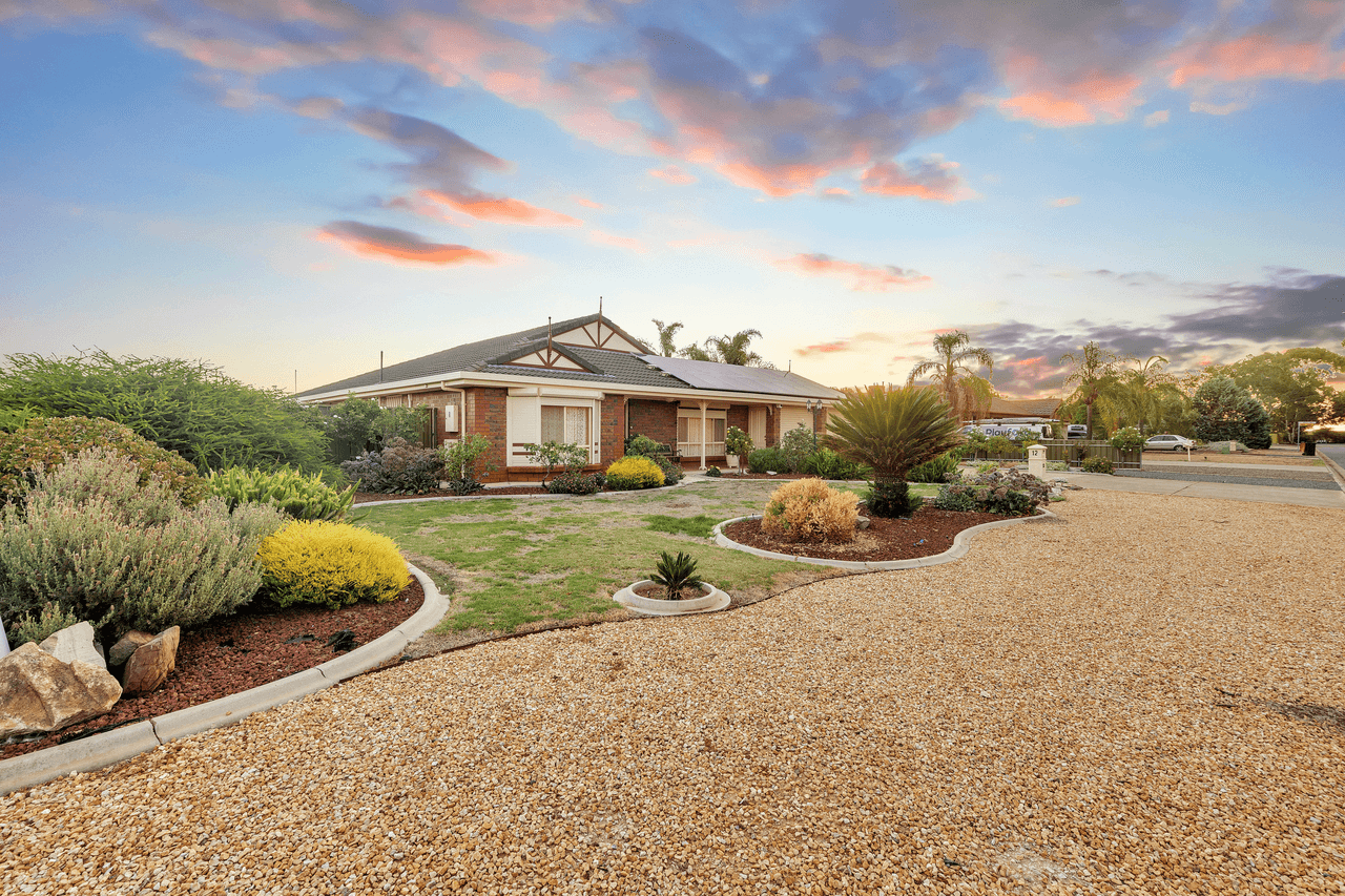 12 Higgins Road, ANGLE VALE, SA 5117