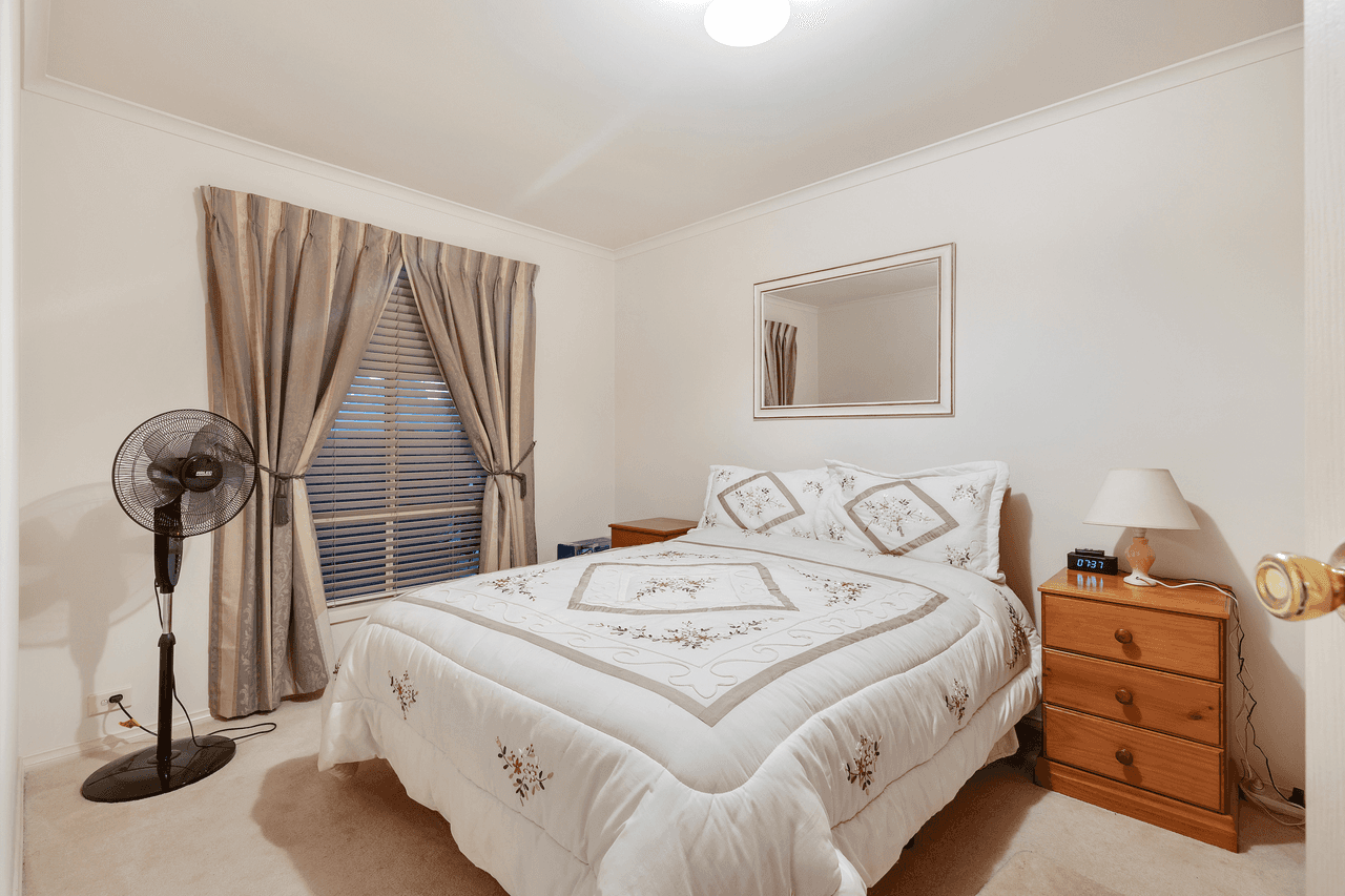 12 Higgins Road, ANGLE VALE, SA 5117