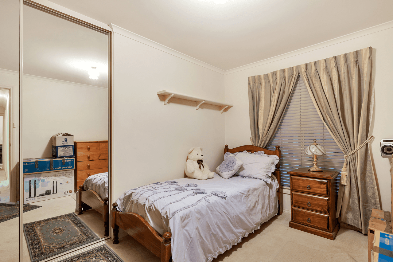 12 Higgins Road, ANGLE VALE, SA 5117