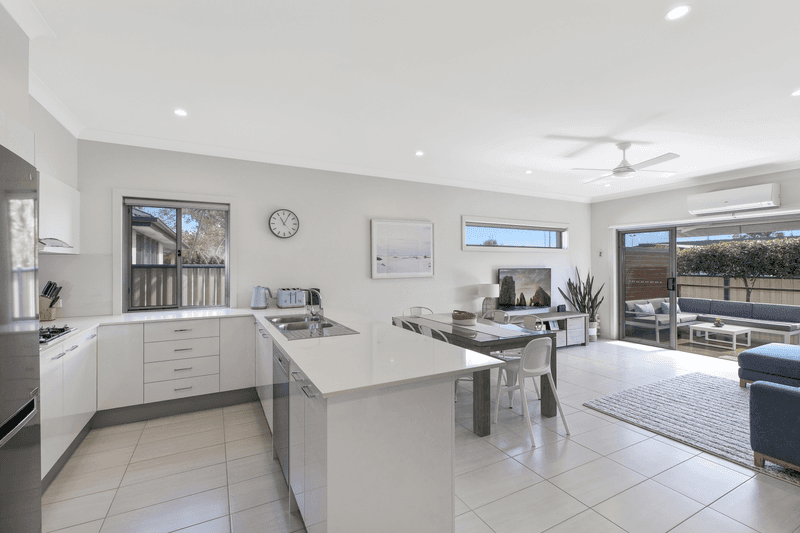 5/3  Britannia Street, UMINA BEACH, NSW 2257