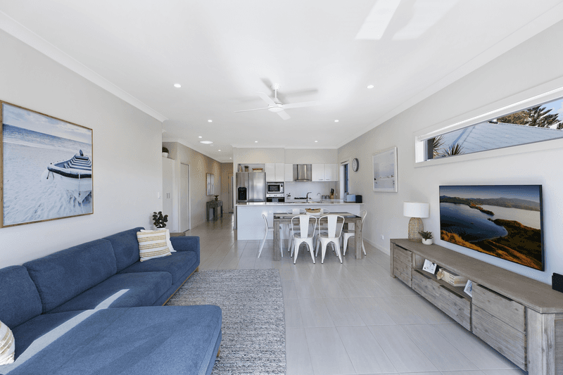 5/3  Britannia Street, UMINA BEACH, NSW 2257