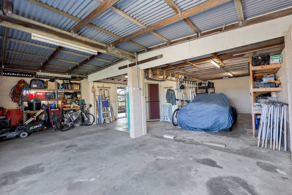 2 South Pacific Avenue, Slade Point, QLD 4740