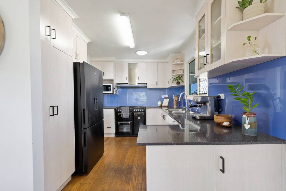 2 South Pacific Avenue, Slade Point, QLD 4740