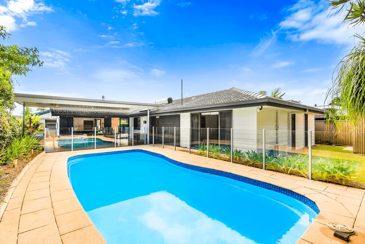 20 Hopbush Street, PALM BEACH, QLD 4221