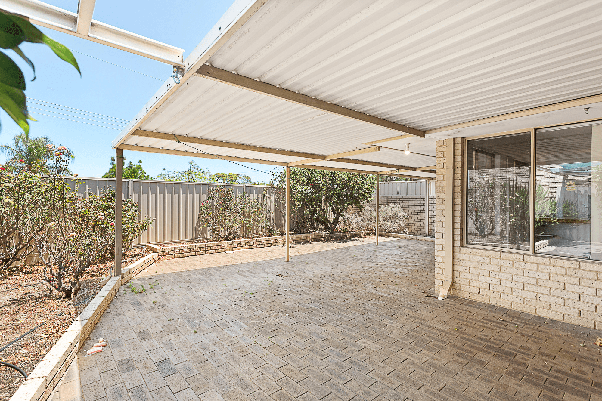 34 Le Grand Gardens, MARANGAROO, WA 6064