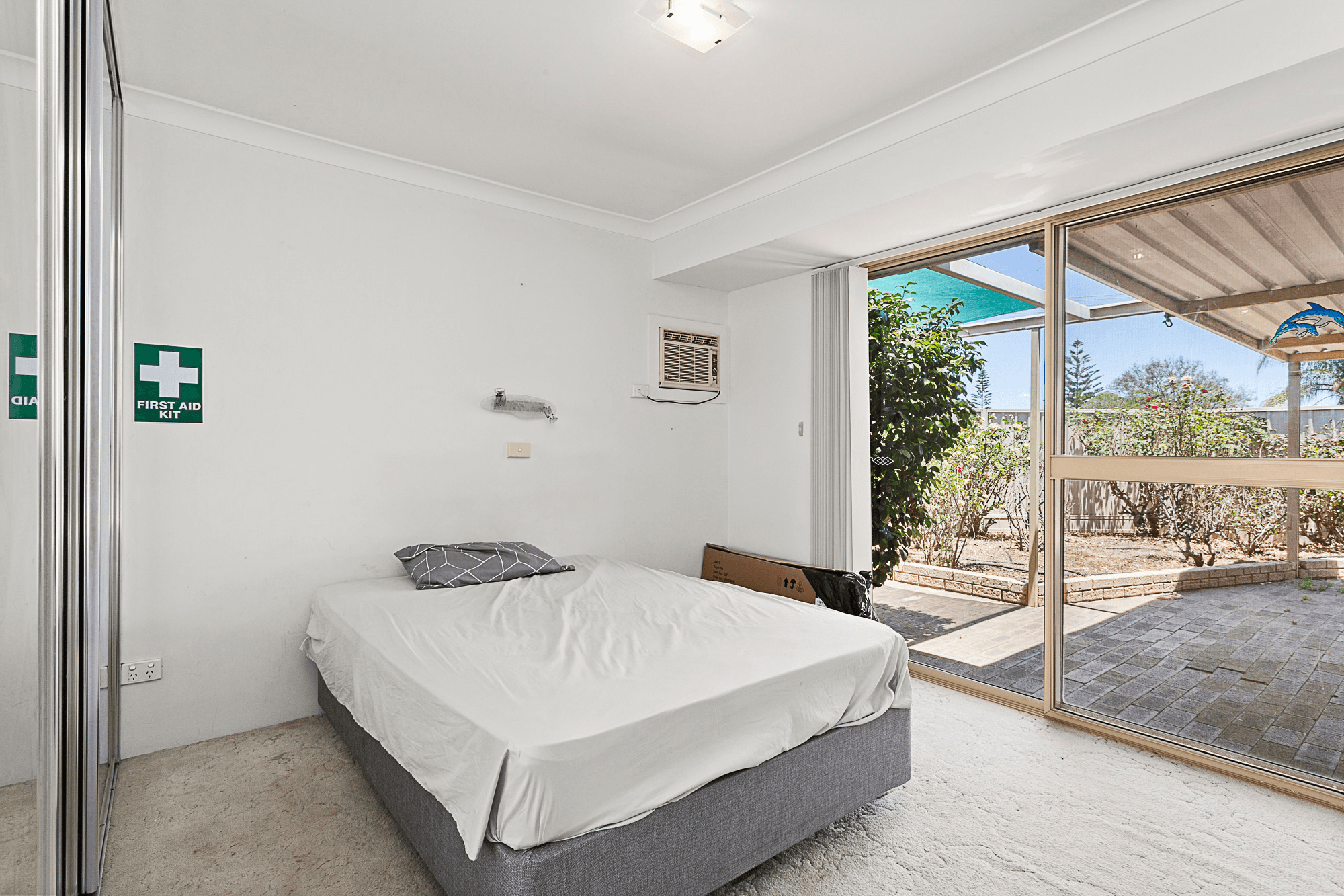 34 Le Grand Gardens, MARANGAROO, WA 6064