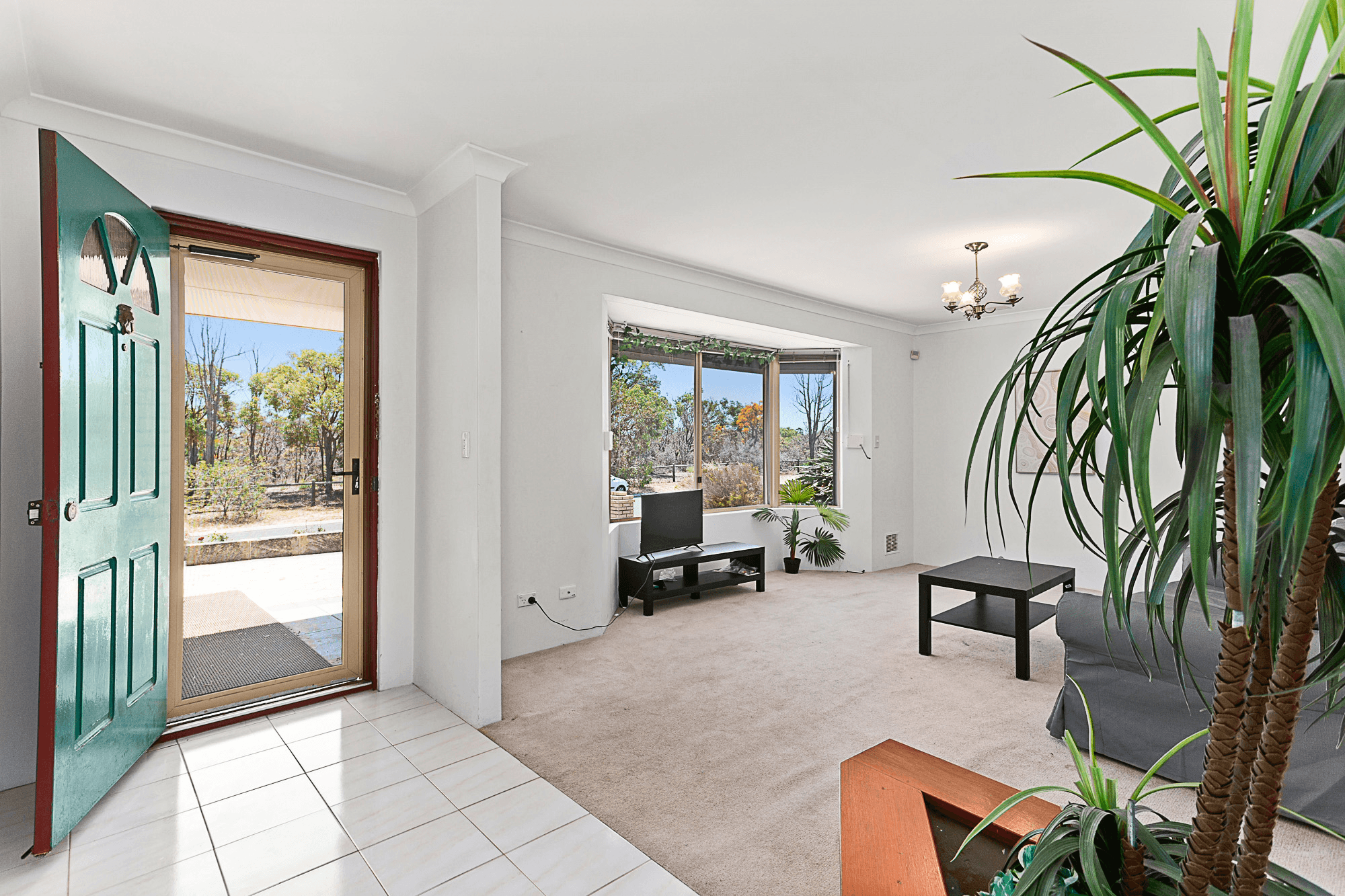 34 Le Grand Gardens, MARANGAROO, WA 6064