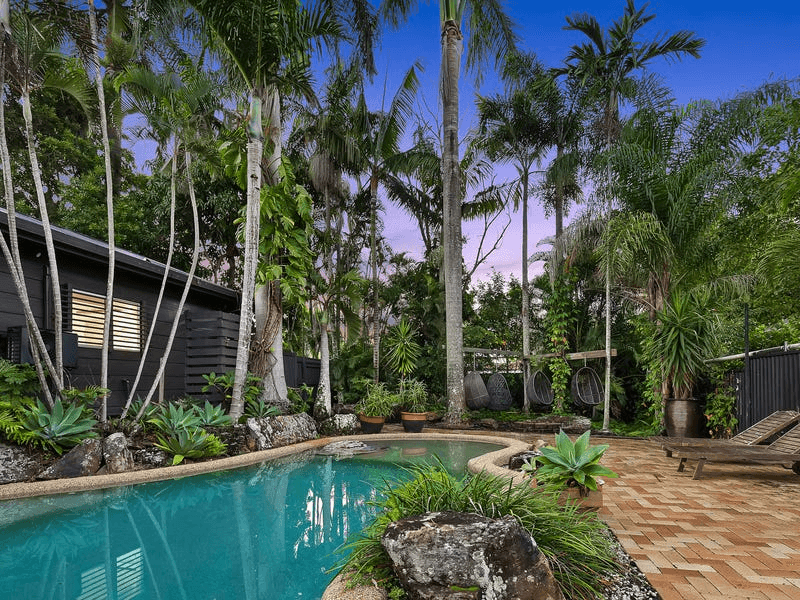 12 Yalkuri Drive, NERANG, QLD 4211